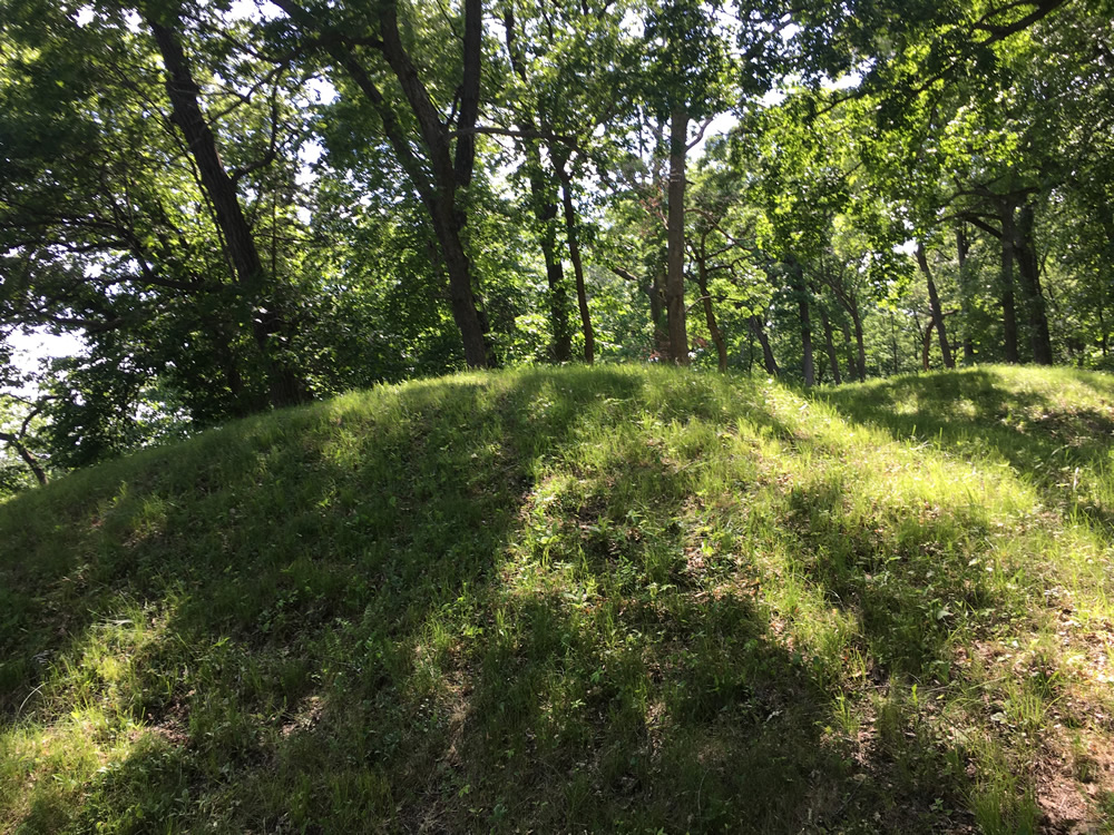Effigy Mounds National Monument